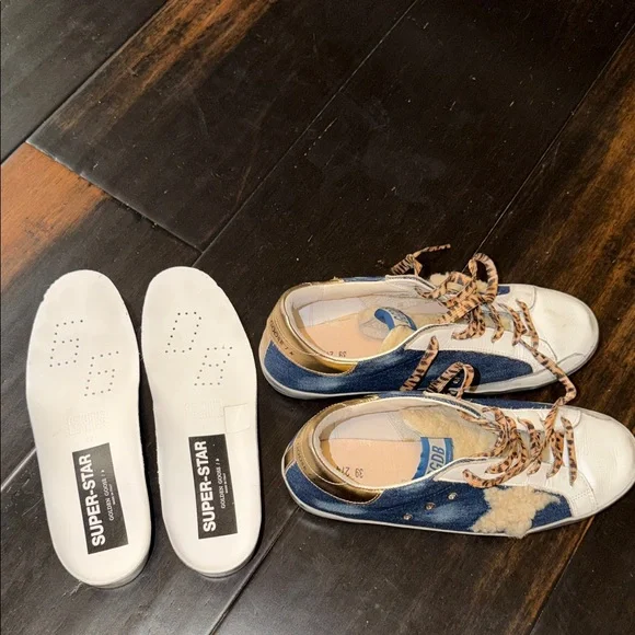 Gorgeous!! GGDB Blue Jean- White- Gold, Sherpa. Size 9. - Picture 15 of 16